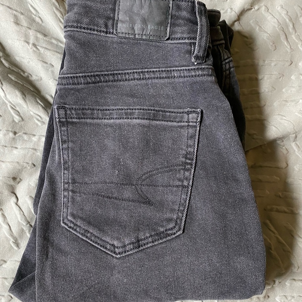 Black American Eagle Mom Jeans - Size 00